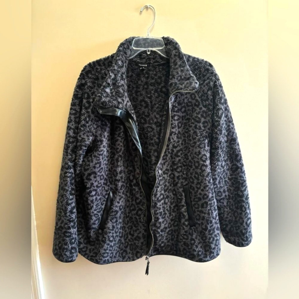 Torrid Size 2 Black Leopard Jacket